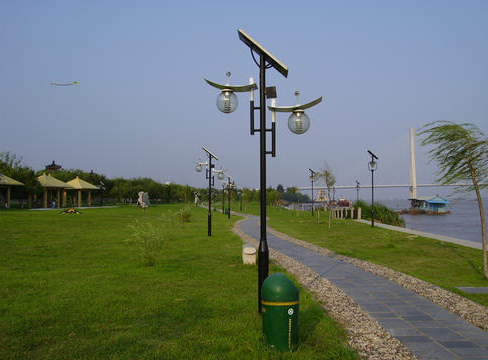 淺談太陽能路燈防雨問題